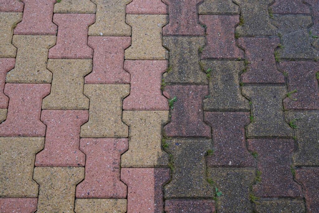 Roof moss removal Banbury